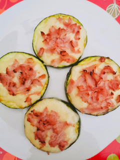 Una foto de Pizzetas de zapallo italiano