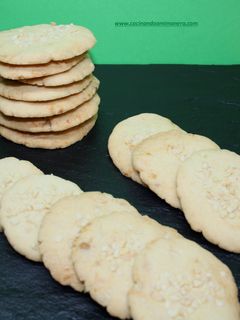 Una foto de Galletas de almendra sin huevo