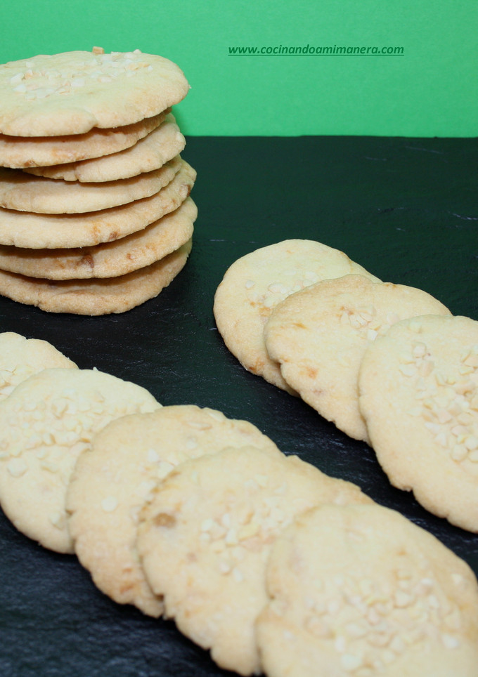 Una foto de Galletas de almendra sin huevo