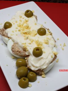 Una foto de Huevos rellenos