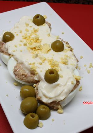Una foto de Huevos rellenos