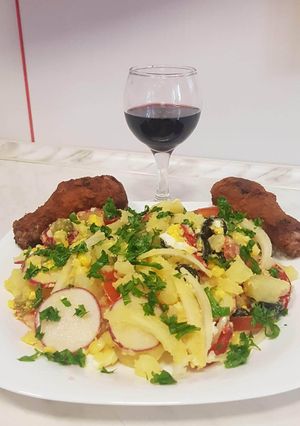 O poză a rețetei Salată orientală și copănele de pui pane.