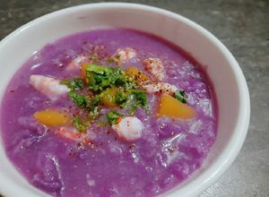 Hình của món Canh khoai tím với tôm.