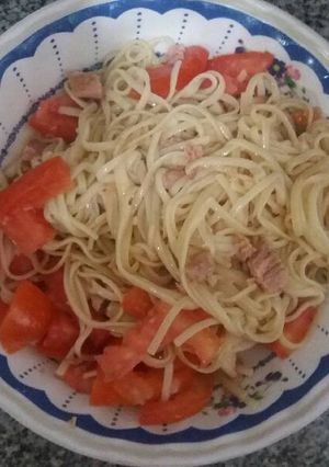 Una foto de Ensalada de pasta y atún