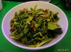 Foto resep Tumis Bunga Pepaya & Kangkung ala Manado
