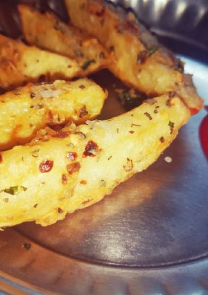 A picture of Potato Wedges.