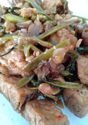 Foto resep Tumis kangkung tahu