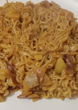 मसाला मैगी (Masala Maggi recipe in Hindi) रेसिपी मुख्य फोटो