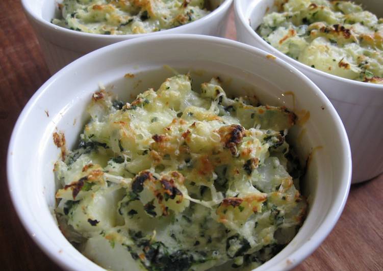 Steps to Prepare Spinach &amp; Ricotta Potato Gratin in 16 Minutes at Home