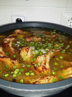 Una foto de Costillas de Cerdo con castañas muy sabrosas