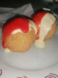 Bombas rellenas de pollo picado y picante