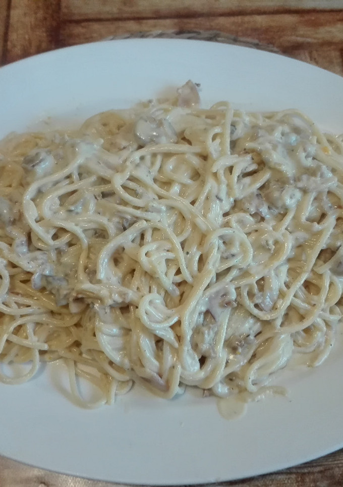 Una foto de Espaguetis a la carbonara