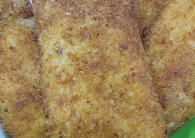 Bagaimana cara membuat Risoles Roti Tawar Sosis Mayonaise dijamin spesial