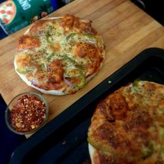 A picture of Paneer pizza.