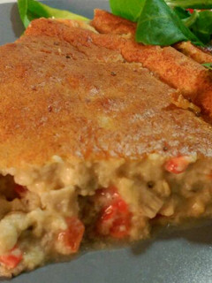 Una foto de Soufflé de verduras asadas y quesos