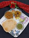 Punjabi Thali (Chole Bhature)