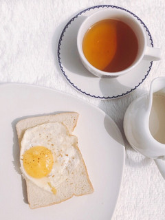 A picture of Unflip egg with bread.