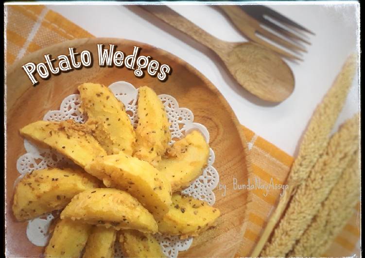 Cara Gampang Menyiapkan Potato Wedges (Goreng) Anti Gagal