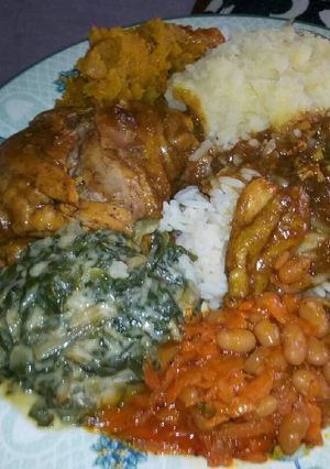 A picture of Delicious Sunday lunch.