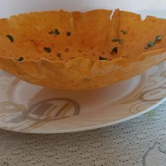 A picture of Karari roti-crispy roti.