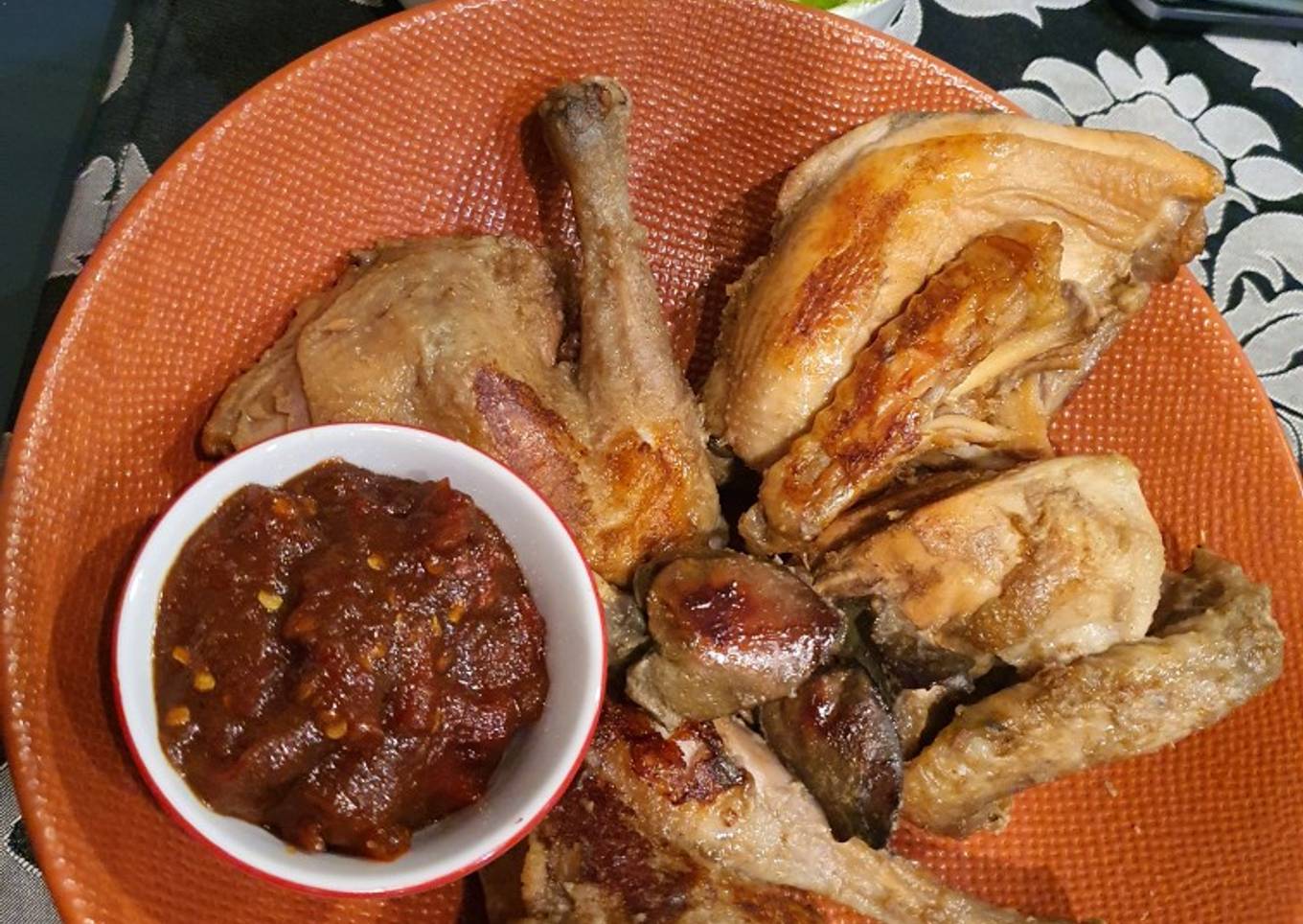 Ayam panggang & sambal (mirip sri pandaan)