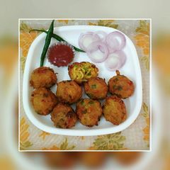 A picture of Maggi pakore.
