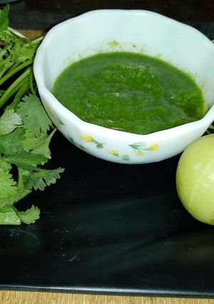 A picture of Amla green garlic chutney.
