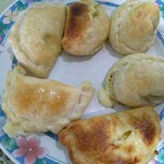 Una foto de Empanadas de Roquefort y muzzarella