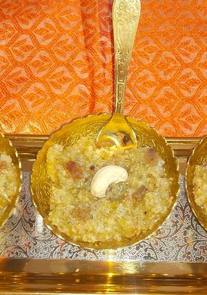 દુધીનો હલવો (Dudhi No Halwo Recipe In Gujarati) રેસીપી મુખ્ય ફોટો
