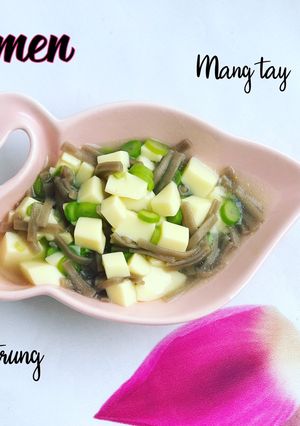 Hình của món Mì somen măng tây đậu hủ trứng.