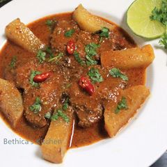A picture of Muj Gaad (Kashmiri Style Fish Curry).