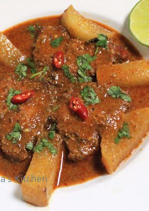 A picture of Muj Gaad (Kashmiri Style Fish Curry).