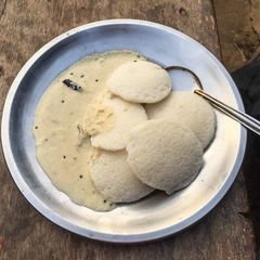 A picture of Soft idli.