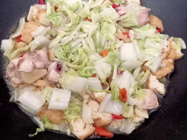 Langkah Mudah untuk Menyiapkan Resep 13th : Oseng Sawi Putih Tahu Ayam yang Lezat Anti Ribet, Lezat