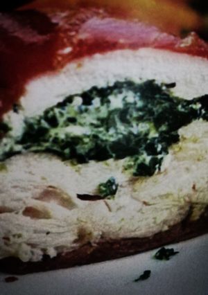 Φωτογραφία της συνταγής Γεμιστό κοτόπουλο με σπανάκι και τυρί