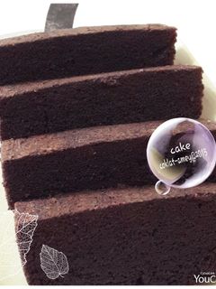 Foto resep cake coklat yang moist banget.