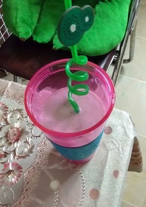 A picture of Khajor milk shake.