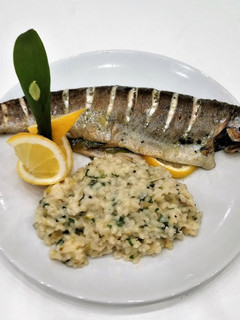 Medvehagymás sült pisztráng recept fotója