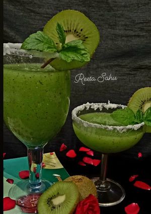 किवी जूस (kiwi juice recipe in hindi) रेसिपी मुख्य फोटो