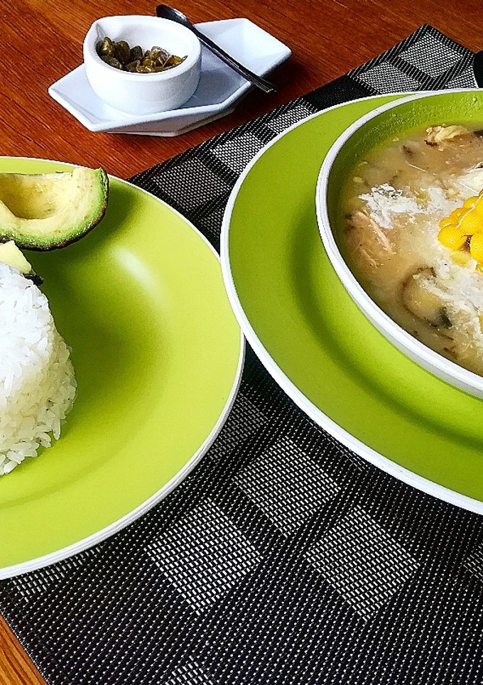 Una foto de Ajíaco Santafereño 🇨🇴