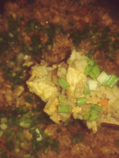 Una foto de Arroz frito con pollo