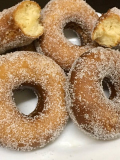 A picture of Yeast doughnuts.