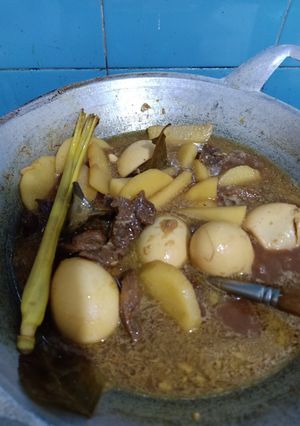 Foto resep Semur Daging Telur