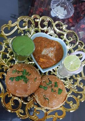 A picture of Pav bhaji.