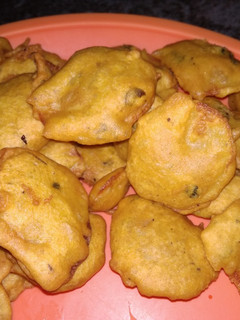 A picture of Aloo pakora recipe, potato pakora.