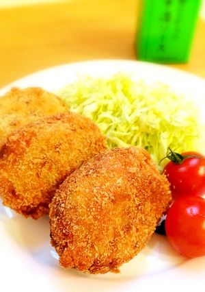 A picture of Pan-Fried Classic Potato Croquettes.