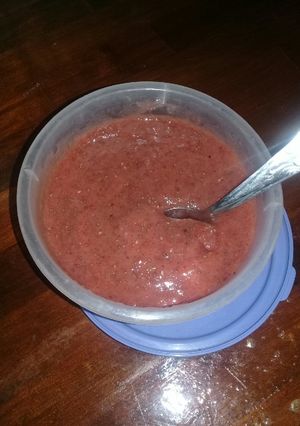 Una foto de Mermelada raw de frutilla