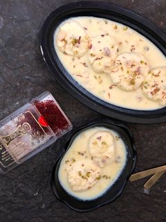રસમલાઈ(Rasmalai in Gujarati) રેસીપી મુખ્ય ફોટો