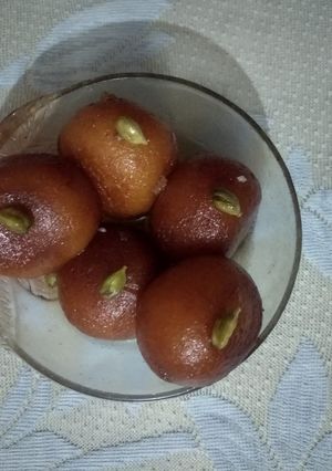 A picture of Gulaab jamun.