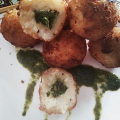 A picture of Chutney Bomb.